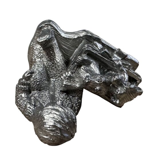 Vintage Pewter Figurine Child With Christmas Gift Michael A Ricker SE 1997 USA - Picture 6 of 6